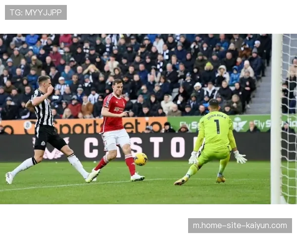 诺丁汉森林首回合零封源自高效反击,防守落位速度限制土超豪门进攻 诺丁汉森林首回合零封源自高效反击,防守落位速度限制土超豪门进攻